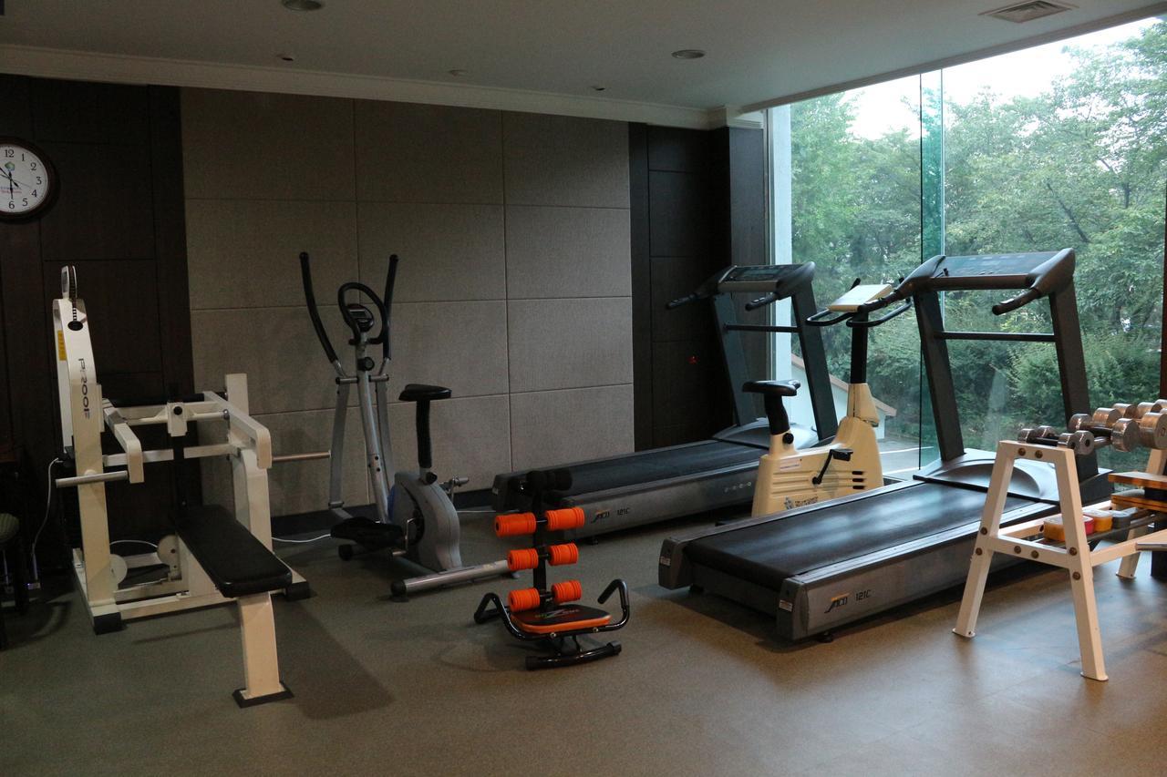 โฮเทล วาเลนไทน์ Hotel คยองจู ภายนอก รูปภาพ